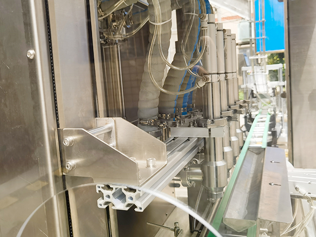 陜西辣椒醬自動灌裝機